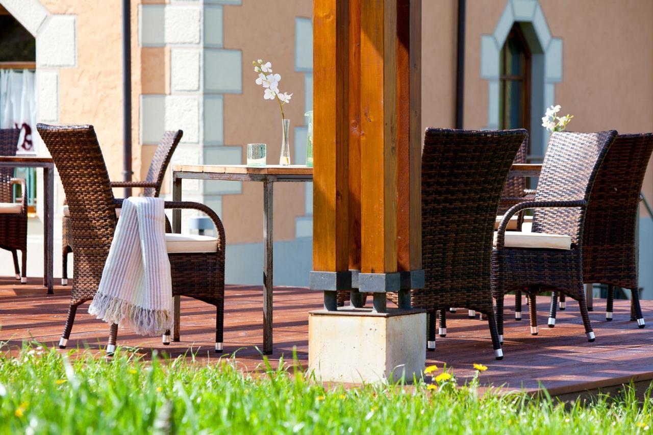 La Casona Del Viajante - Adults Only Hotell Villabajo Exteriör bild